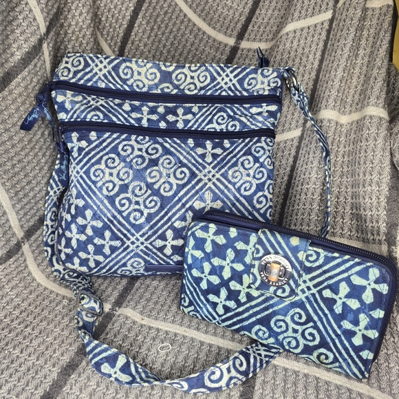 Vera Bradley Triple Zip Hipster Cuban Tiles Crossbody Purse + WALLET SET - Picture 1 of 10